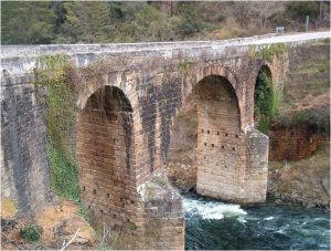 Puente Bibei. Vacariza. Enciñeira